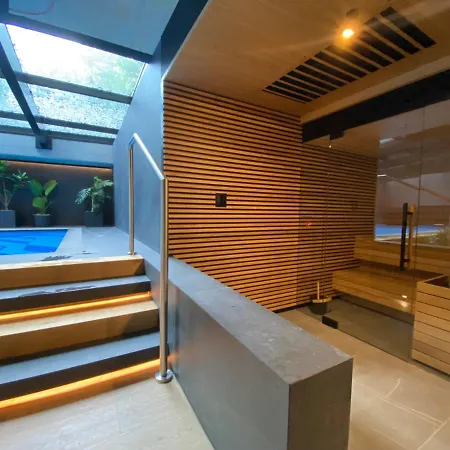 Industrial Vistula Free Parking & Gym