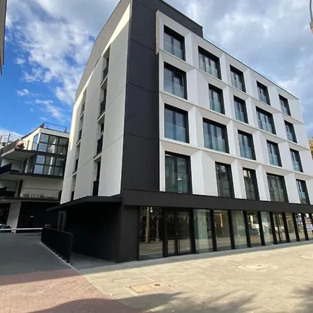 Industrial Vistula Free Parking & Gym *