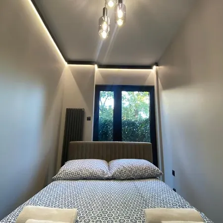 Industrial Vistula Free Parking & Gym