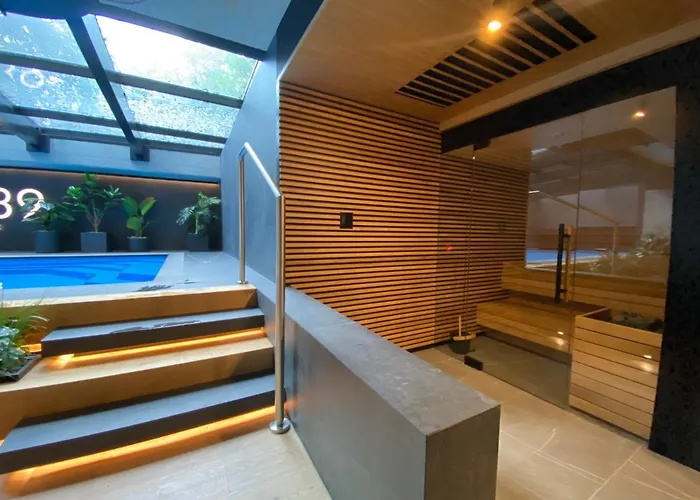 Industrial Vistula Free Parking & Gym