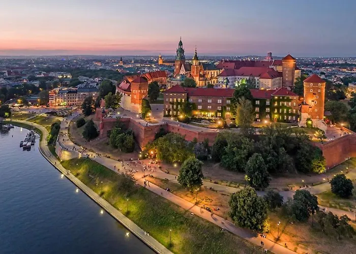 Industrial Vistula Free Parking & Gym *