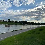 Industrial Vistula Free Parking & Gym דירה קרקוב